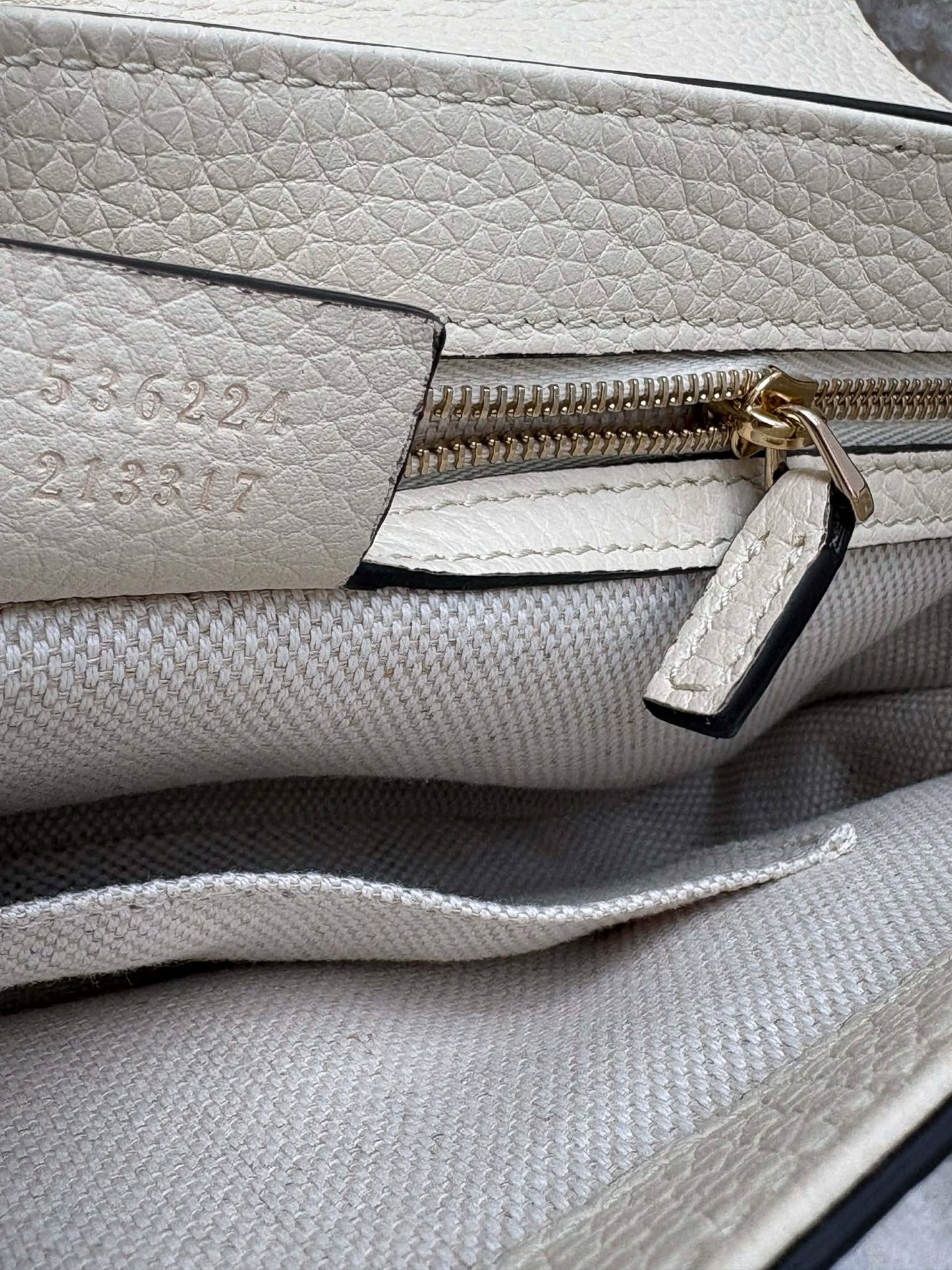 Gucci Soho sling bag white with Brandnew 