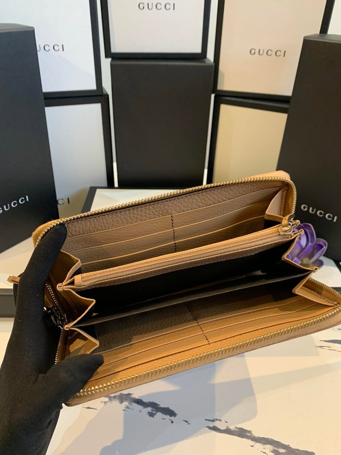 Gucci Soho Zippy Beige Long wallet Brandnew