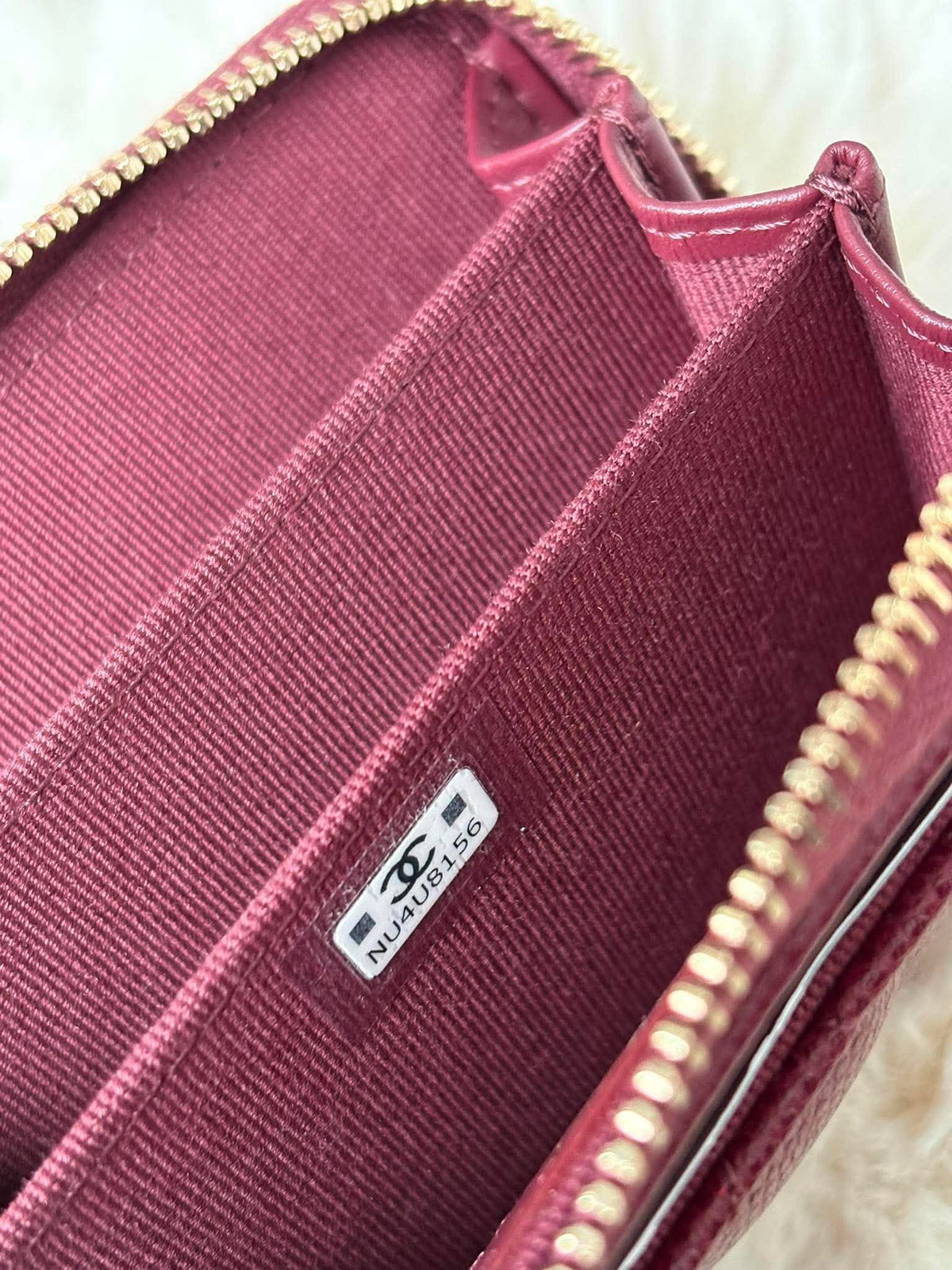 Chanel Compact zippy maroon chw caviar NU4U8156