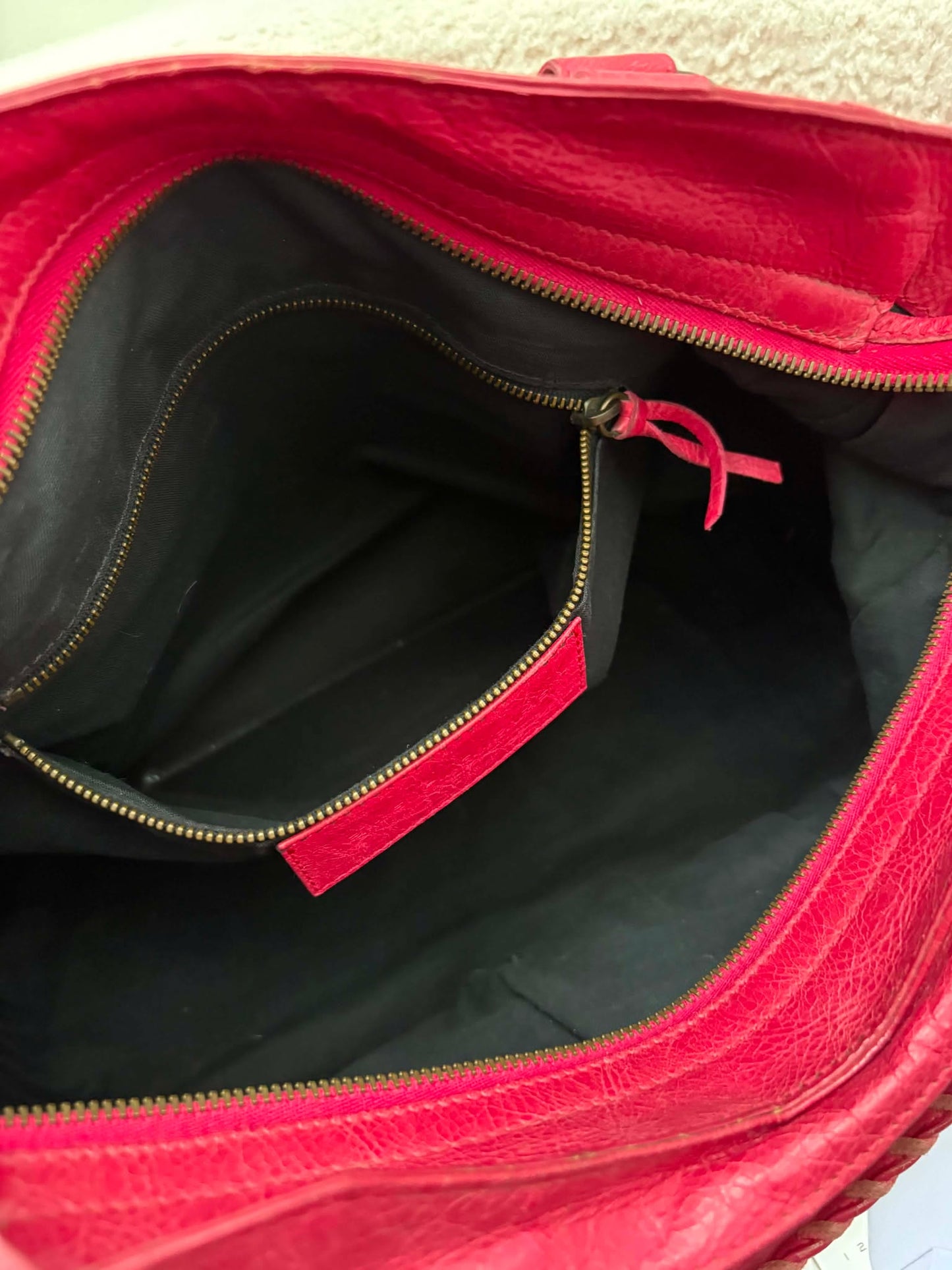 Balenciaga city red rhw with entrupy cert strap Rank A 8.5