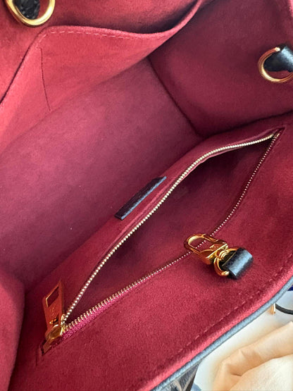 Louis Vuitton On the Go impriente pm Excellent Condition