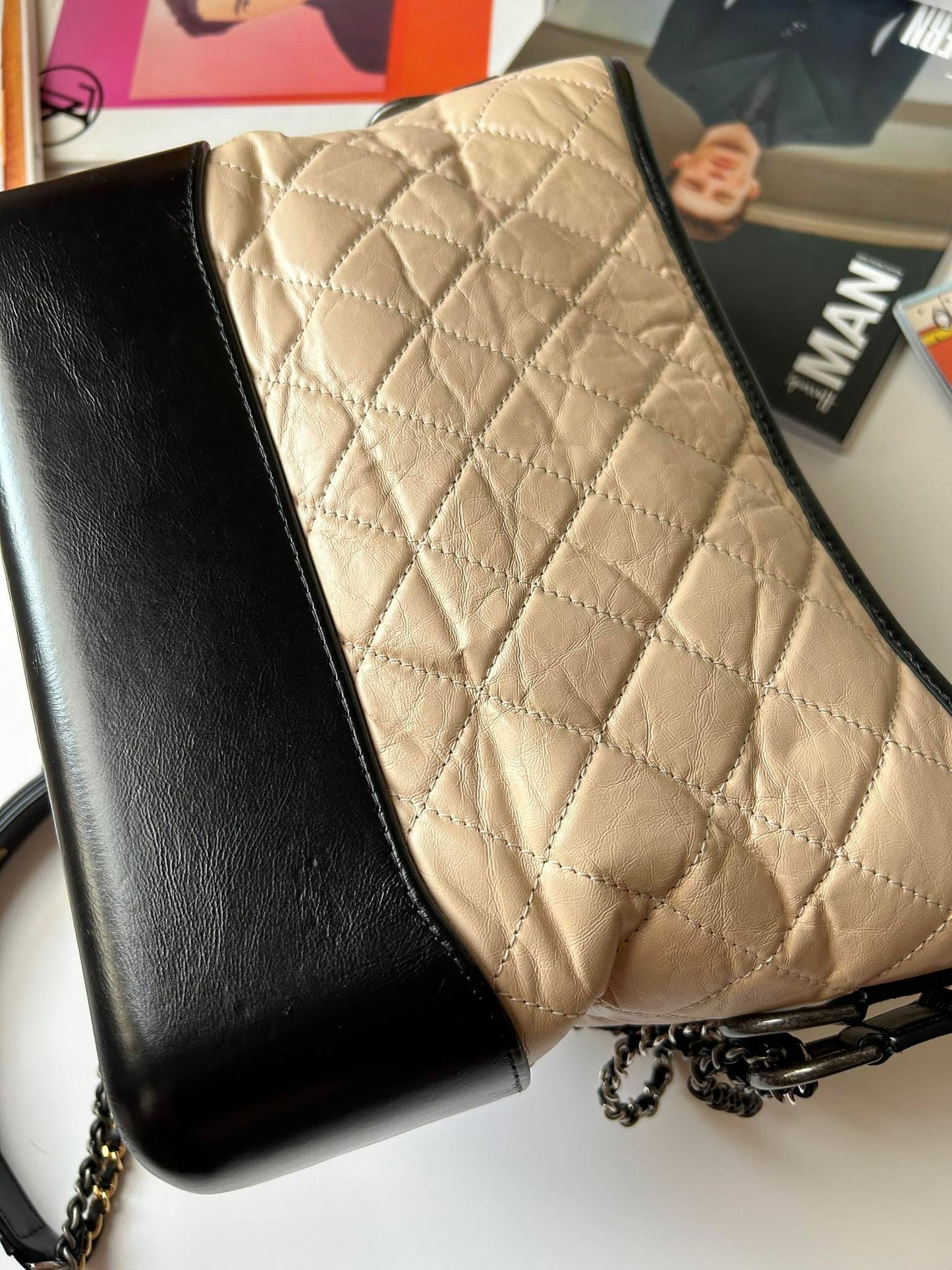 Chanel&nbsp;gabrielle beige medium Rank A