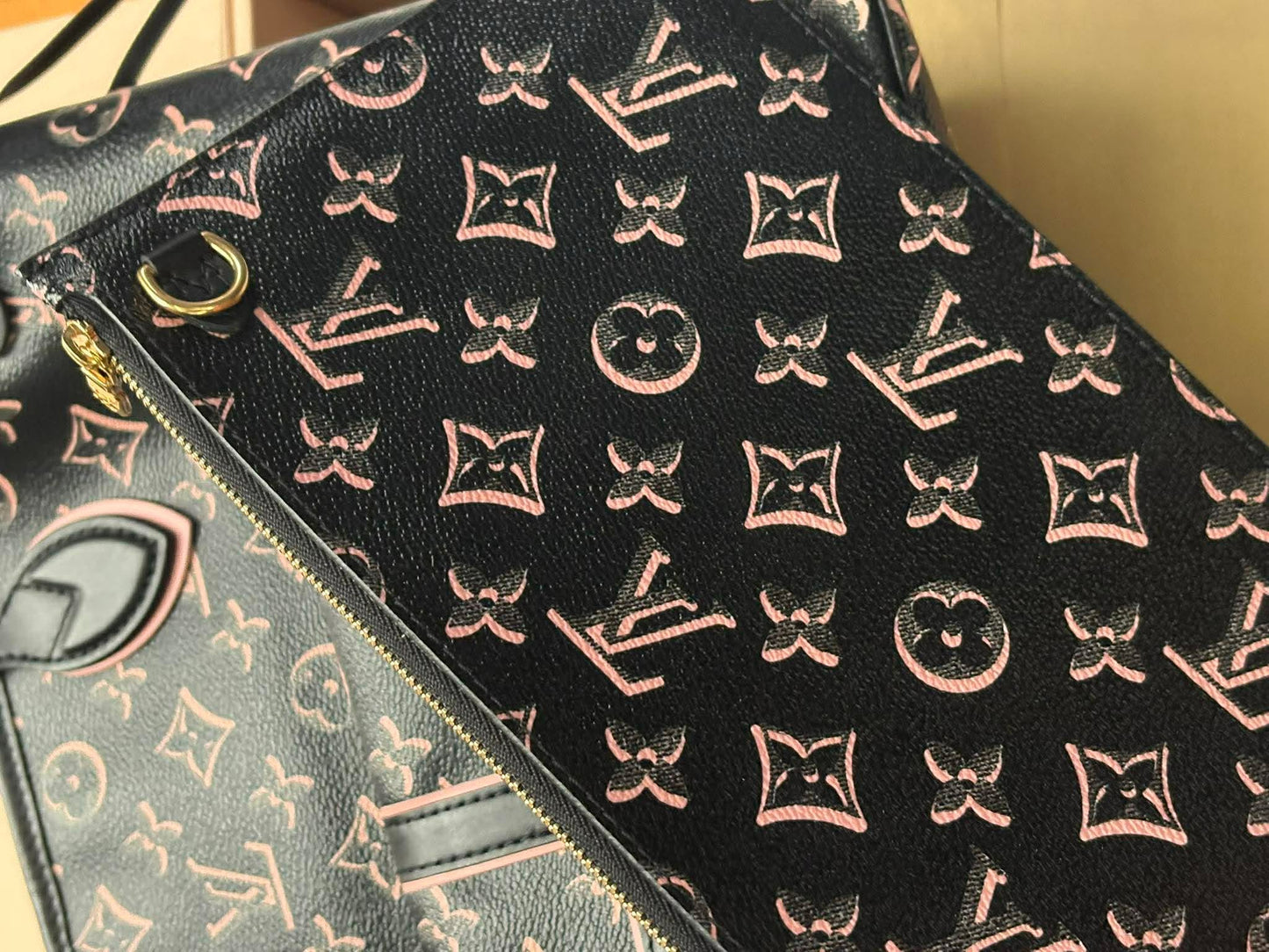 Louis Vuitton neverful black limited edition micro
