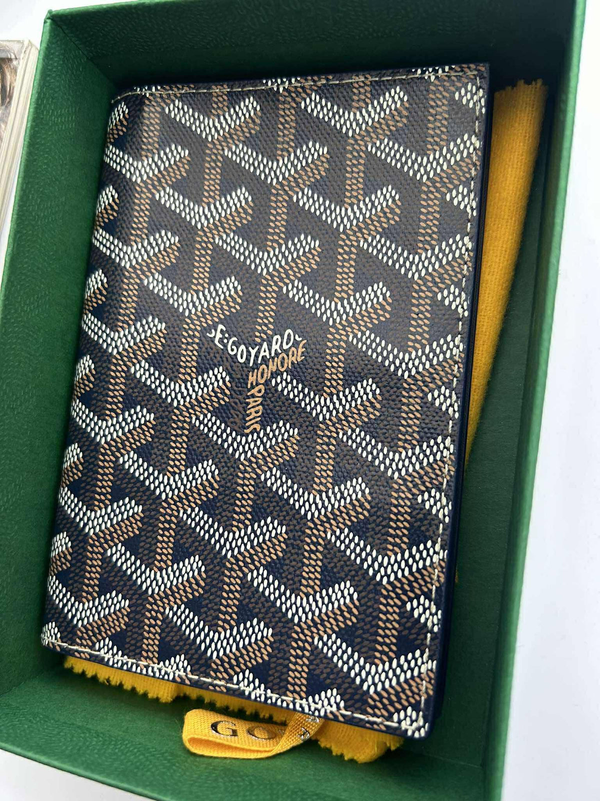 Passport Holder Navy Blue&nbsp;VAE 120241 Brandnew
