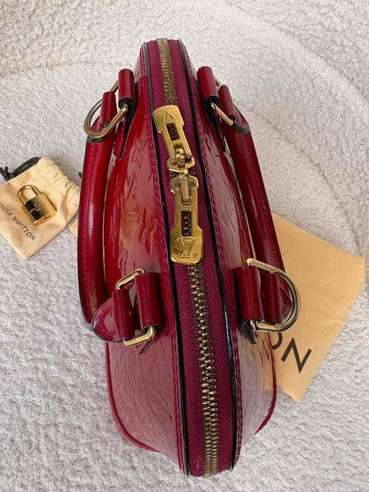 Louis Vuitton Alma bb impriente vernis red ghw M54180