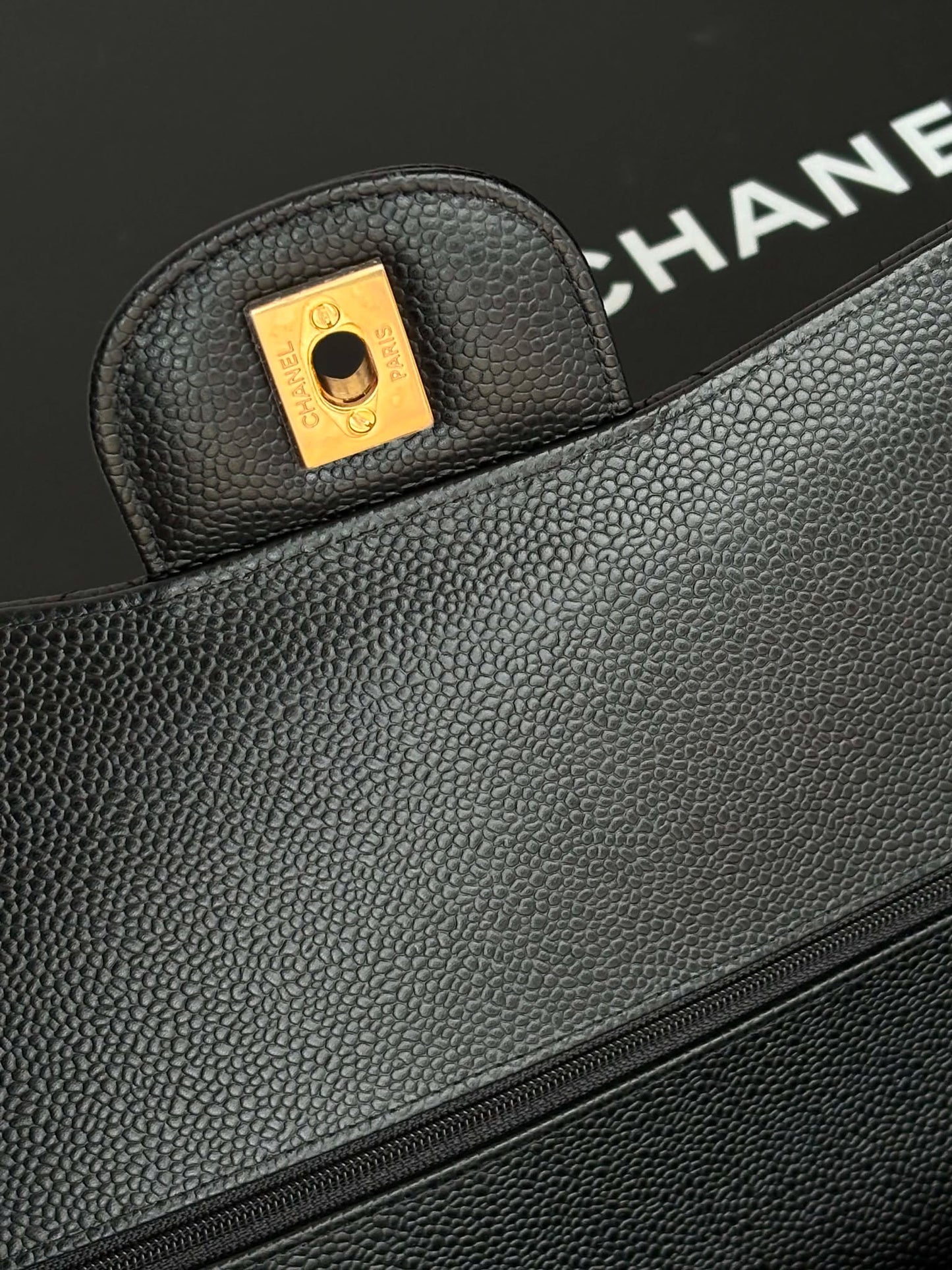 Chanel Large flap black caviar series 30424488 Rank SA