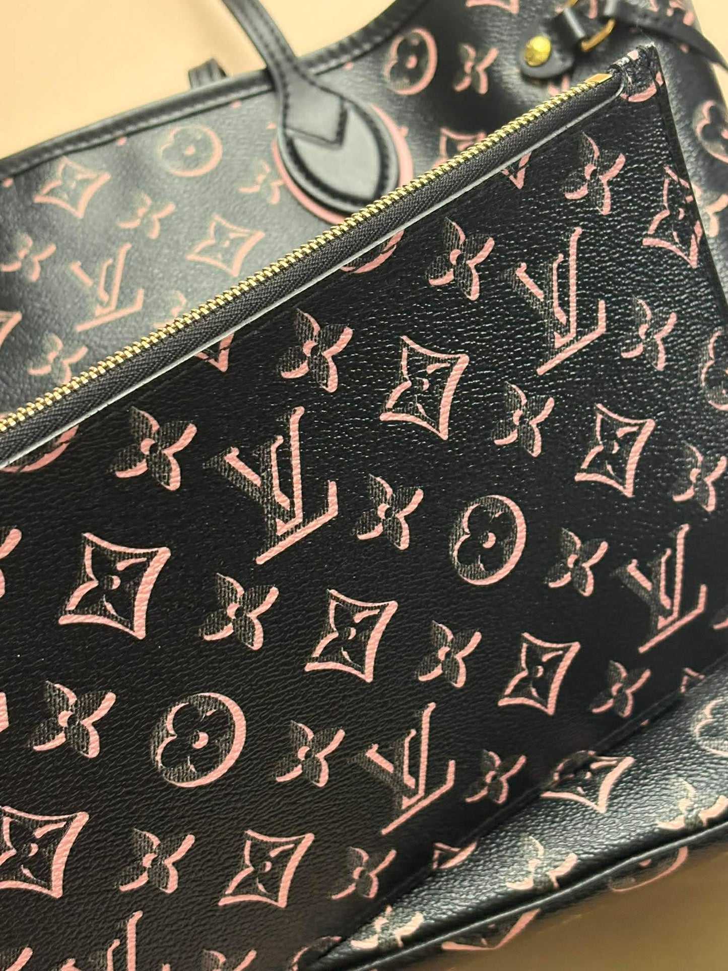 Louis Vuitton neverful black limited edition micro