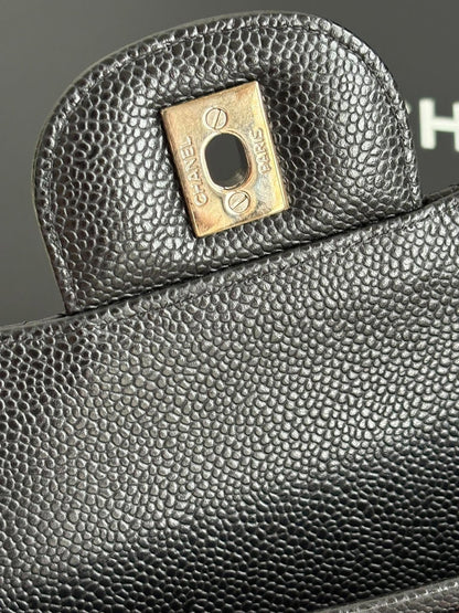 Chanel Jumbo Flap Black Caviar Shw Series 21624403