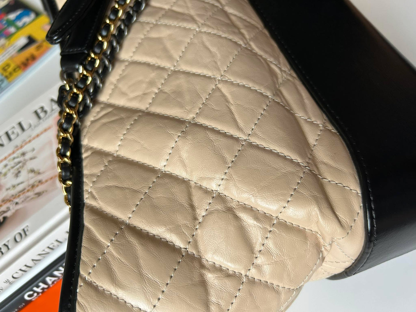 Chanel&nbsp;gabrielle beige medium Rank A