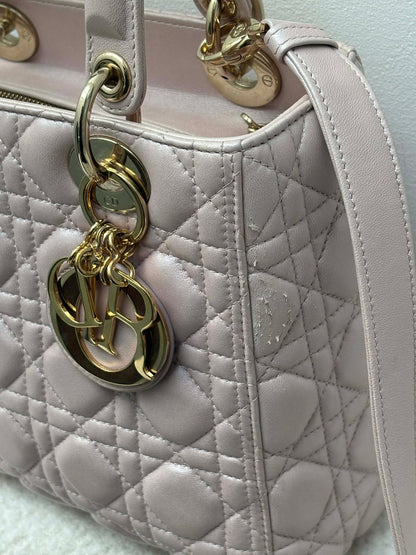 Lady dior medium iridescent pink 18-BO-1126