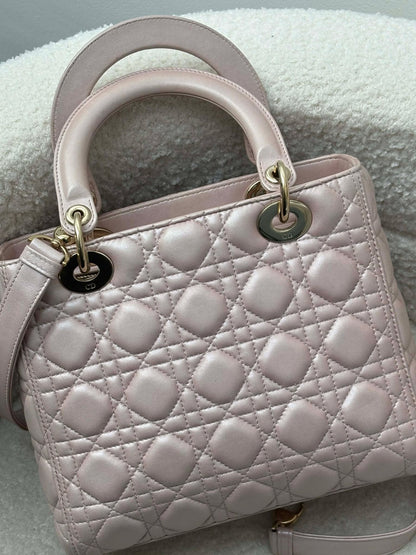 Lady dior medium iridescent pink 18-BO-1126