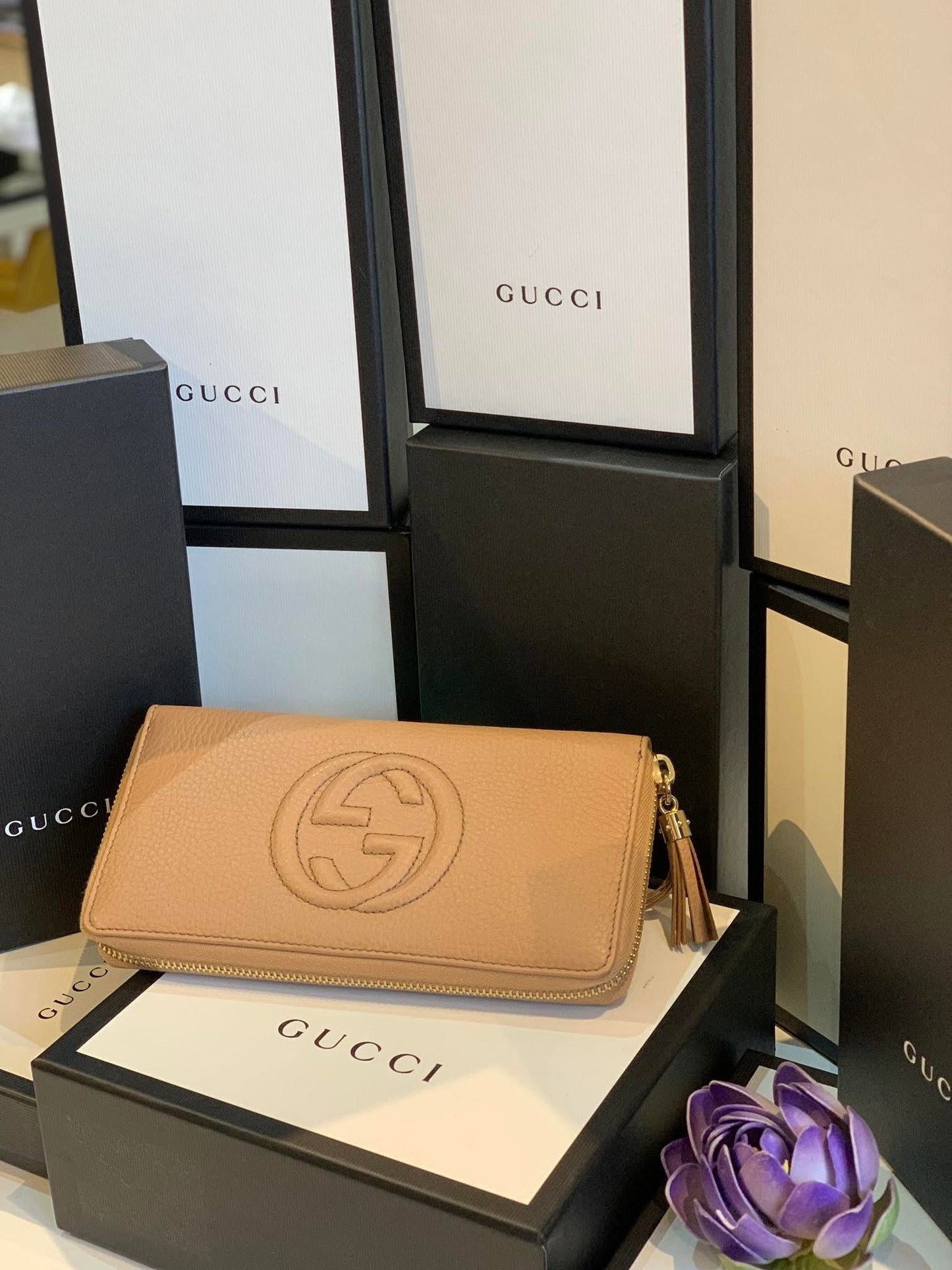 Gucci&nbsp;Soho Zippy Beige Long&nbsp;wallet Brandnew