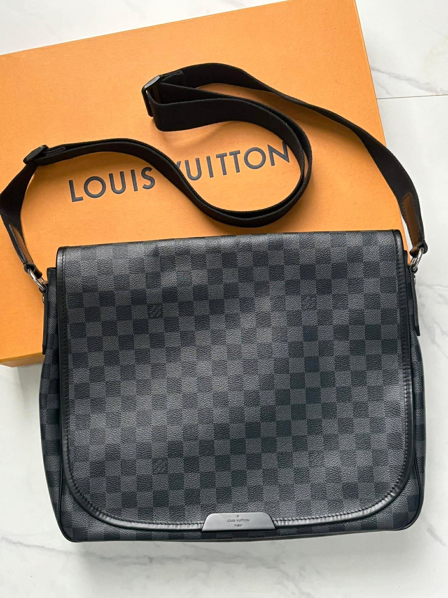 Louis Vuitton Gm Daniel graphite rank A SP0029