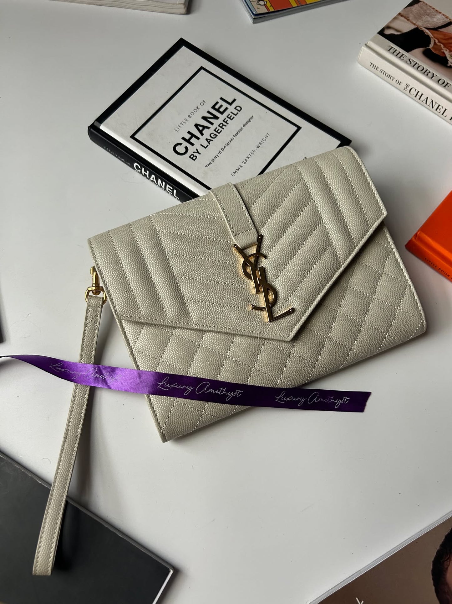 YSL white ghw clutch Brandnew