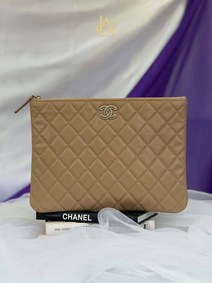 Chanel Medium Ocase Caviar Beige