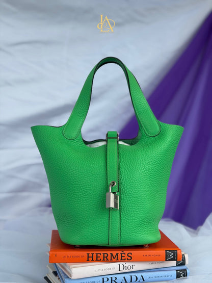 Picotin 18 green phw stamp B FM 006 PM brand new