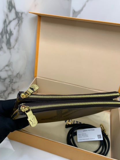 Louis Vuitton double zipreverse brand new