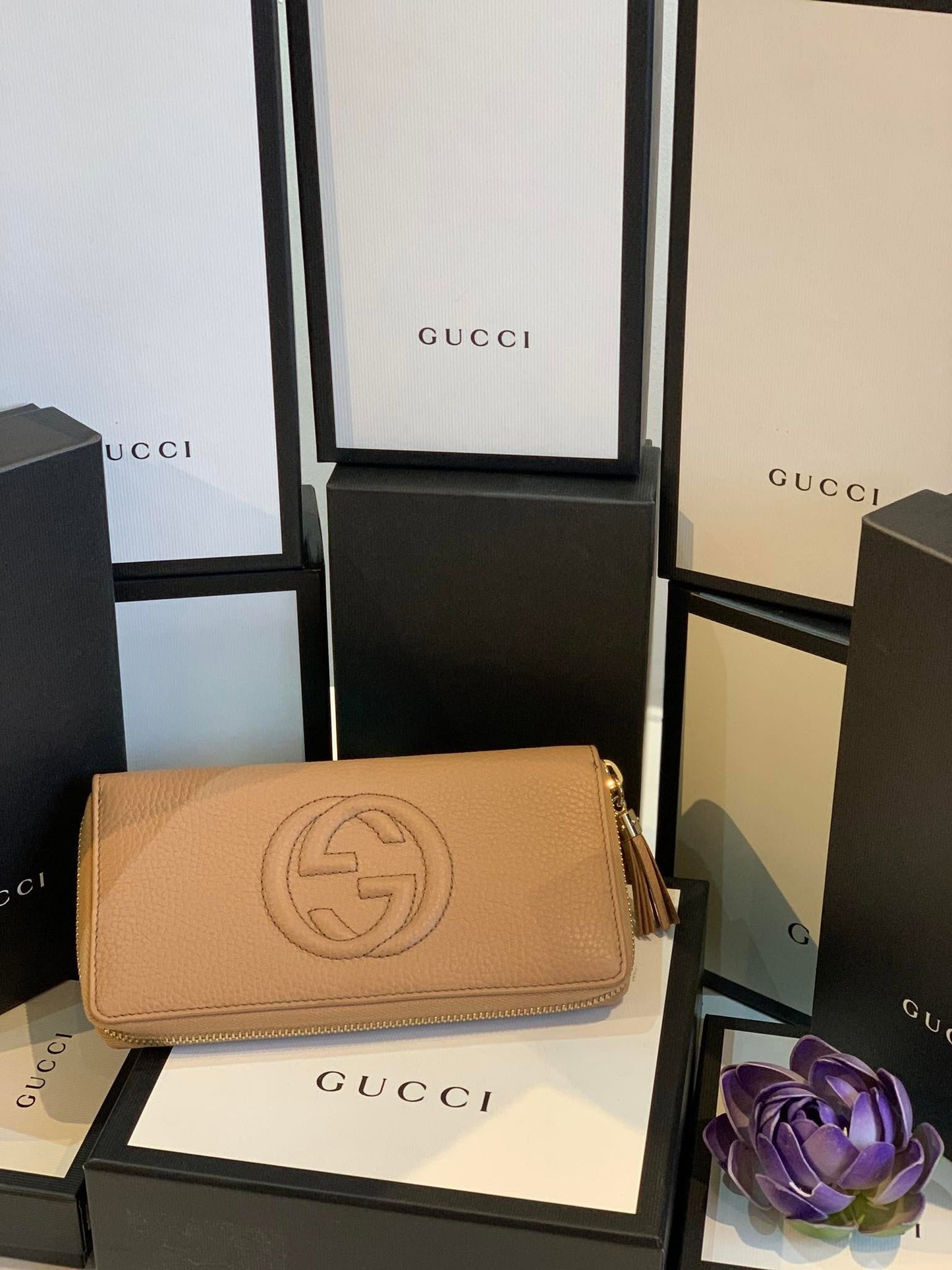 Gucci&nbsp;Soho Zippy Beige Long&nbsp;wallet Brandnew