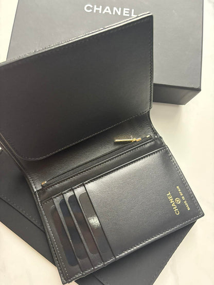 Chanel Passport holder big cc micro H0H63EC8