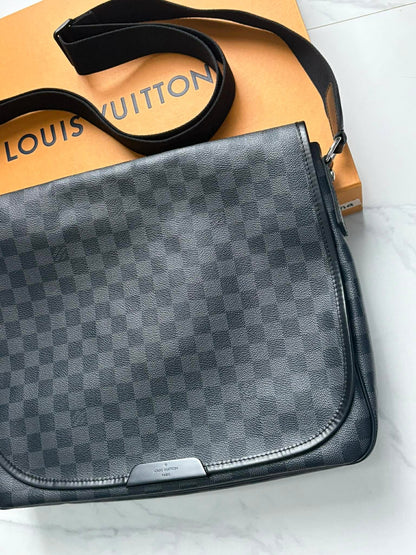 Louis Vuitton Gm Daniel graphite rank A SP0029
