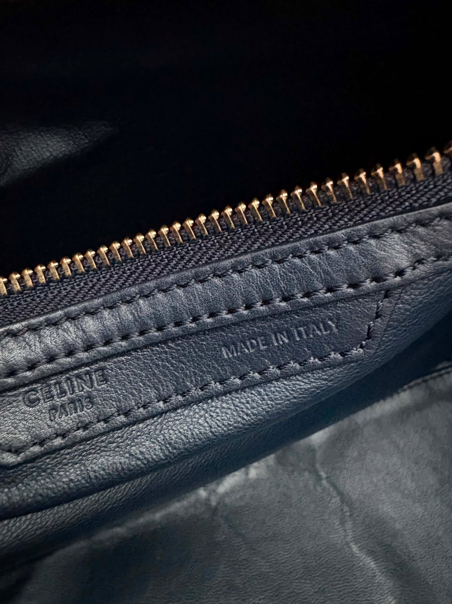 Celine luggage micro deep blue ghw Rank A