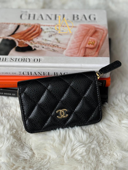 Chanel Compact zippy black chw caviar UUC7P366