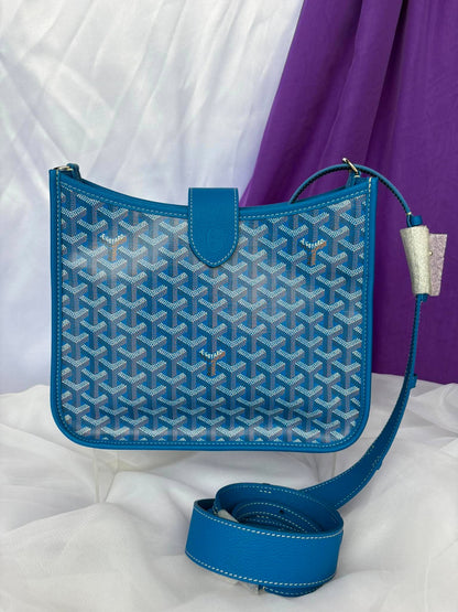 Goyard Musett pm royal blue SAR020265 Brandnew