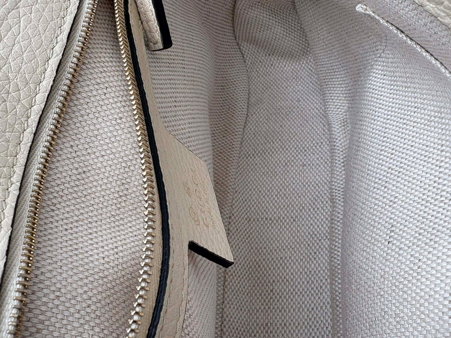 Gucci Soho sling bag white with Brandnew&nbsp;