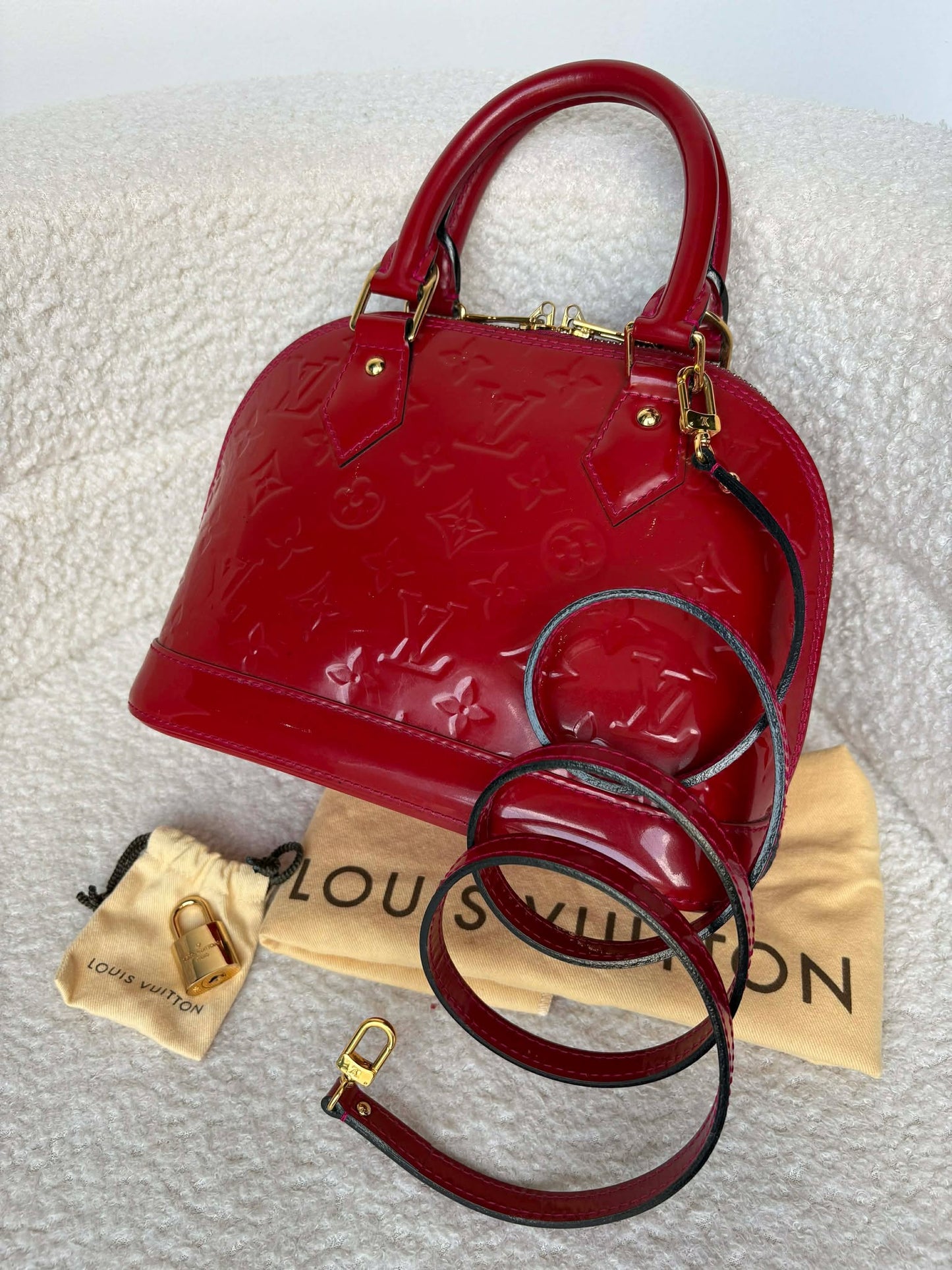 Louis Vuitton Alma bb impriente vernis red ghw M54180