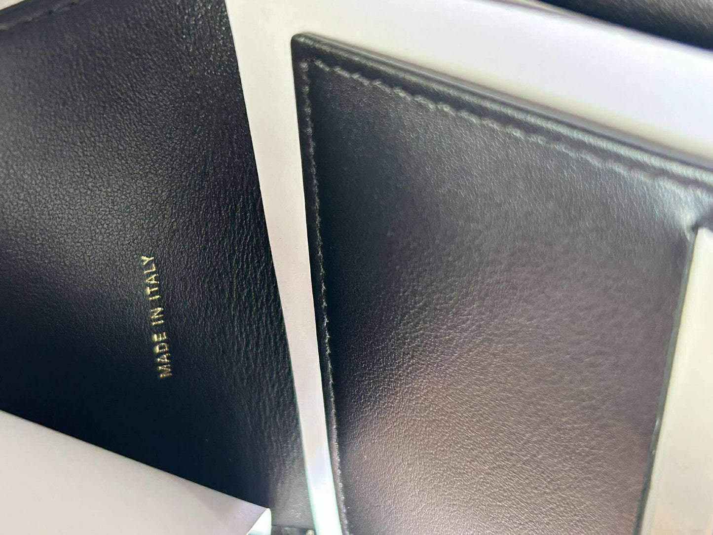 Chanel leboy bifold wallet ghw Brandnew
