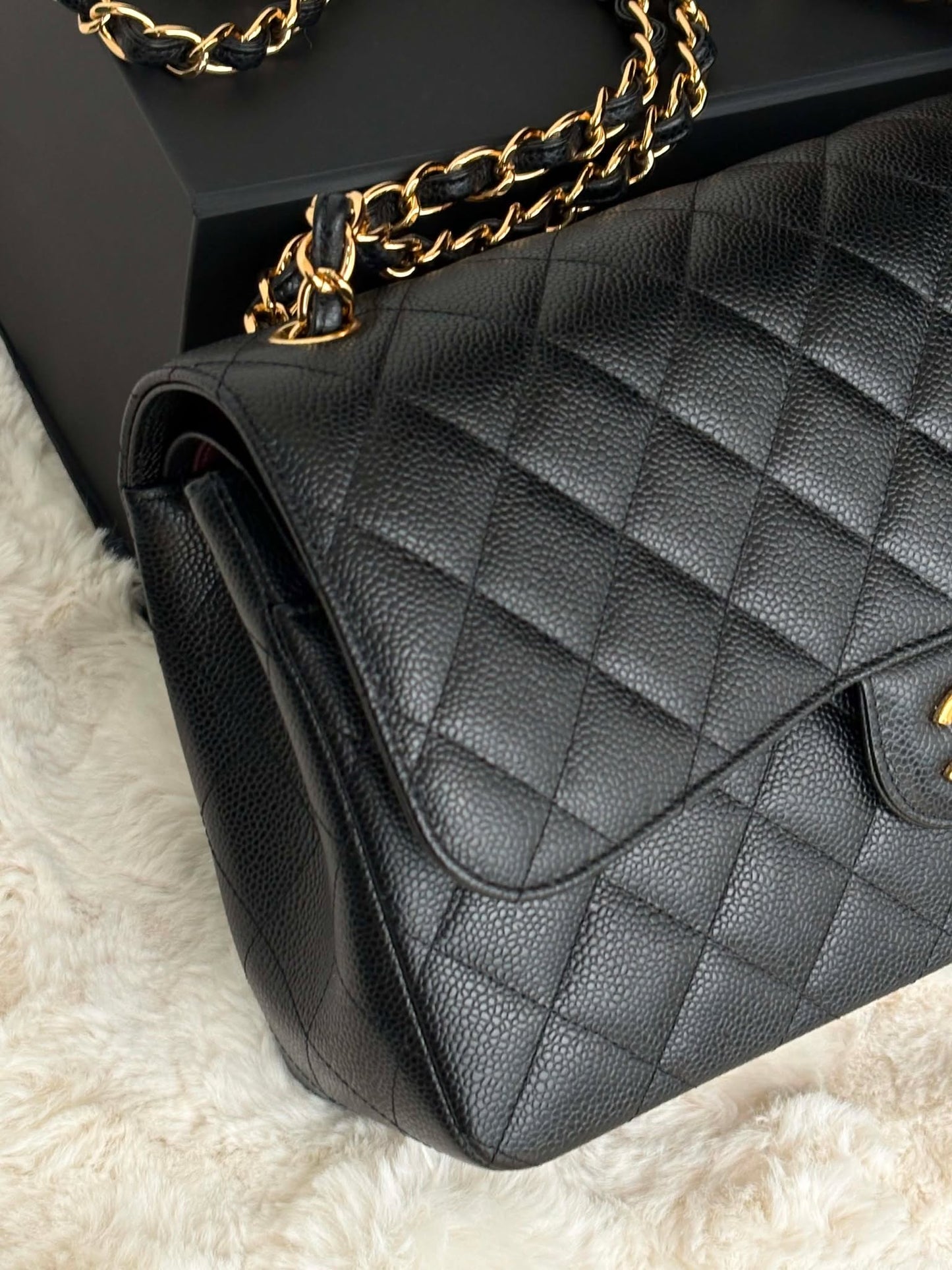 Chanel Large flap black caviar series 30424488 Rank SA