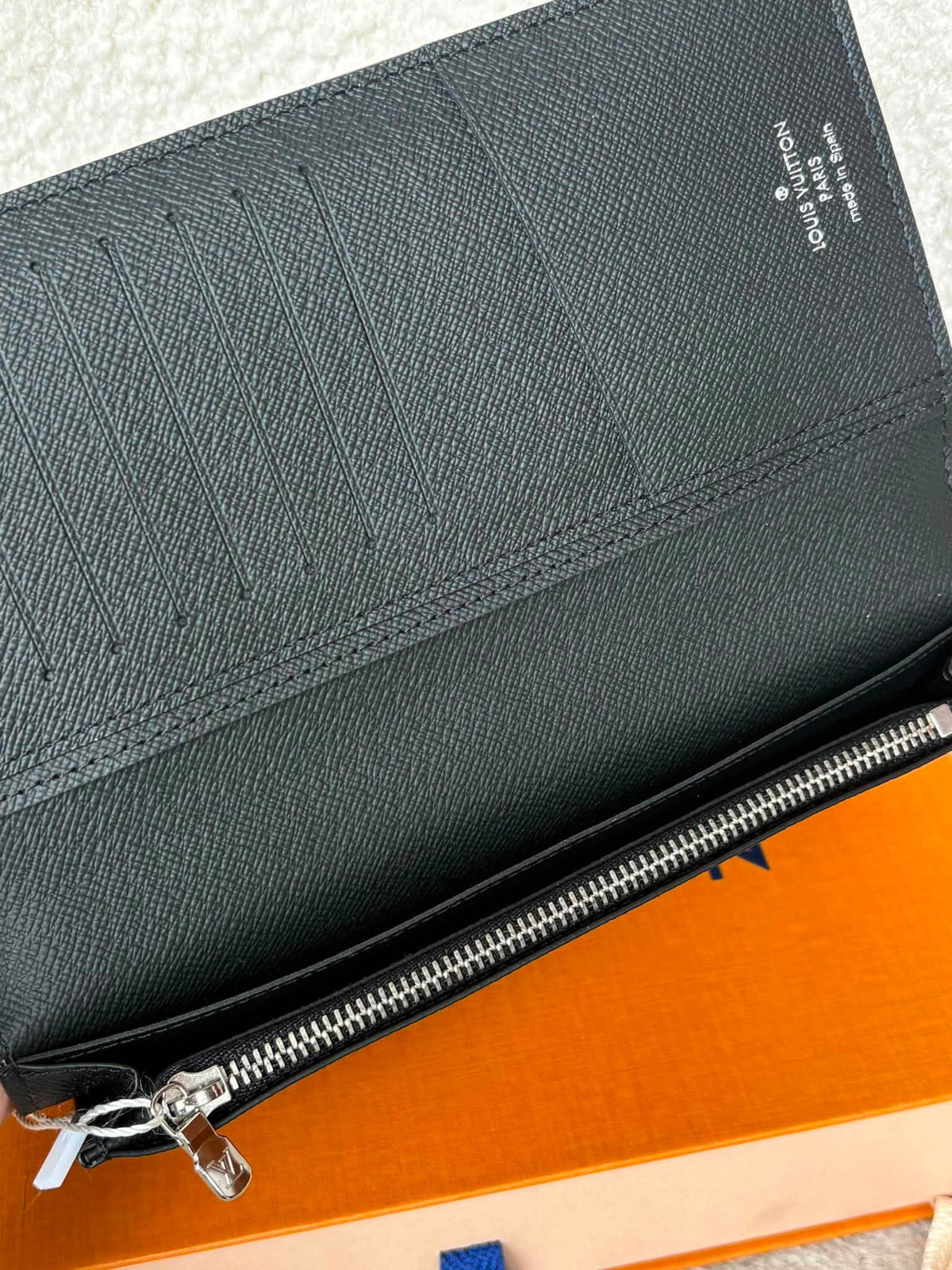 Louis Vuitton Brazza&nbsp;long wallet graphite Brand new micro