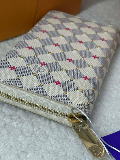 Louis Vuitton long azur limitted edition&nbsp;zippy Unused wallet micro brand new