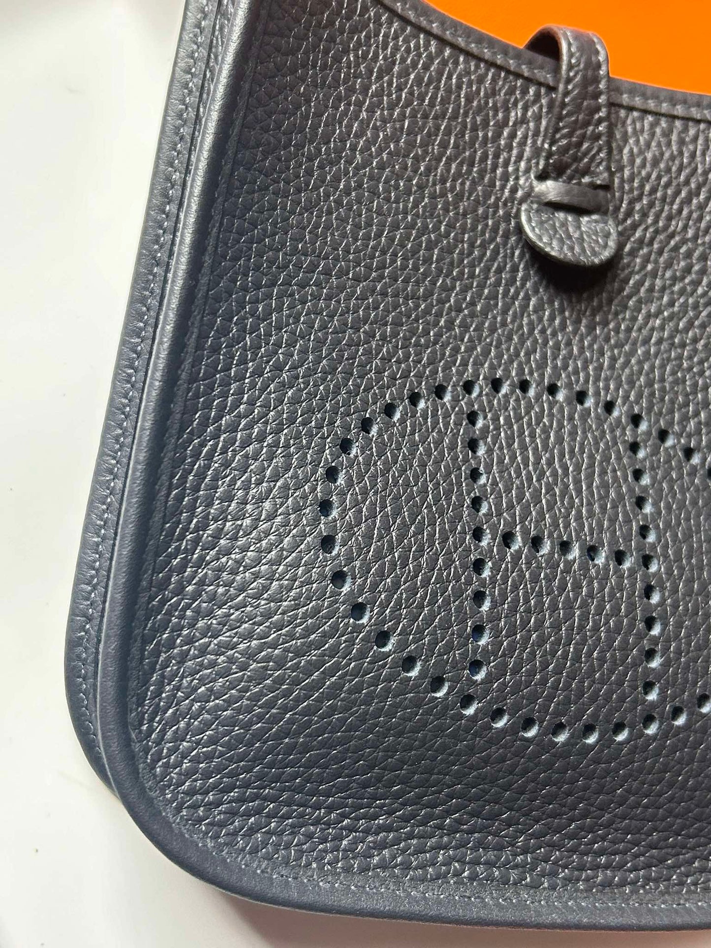 Hermes tpm deep blue ghw stamp W MN 001 BO Brandnew