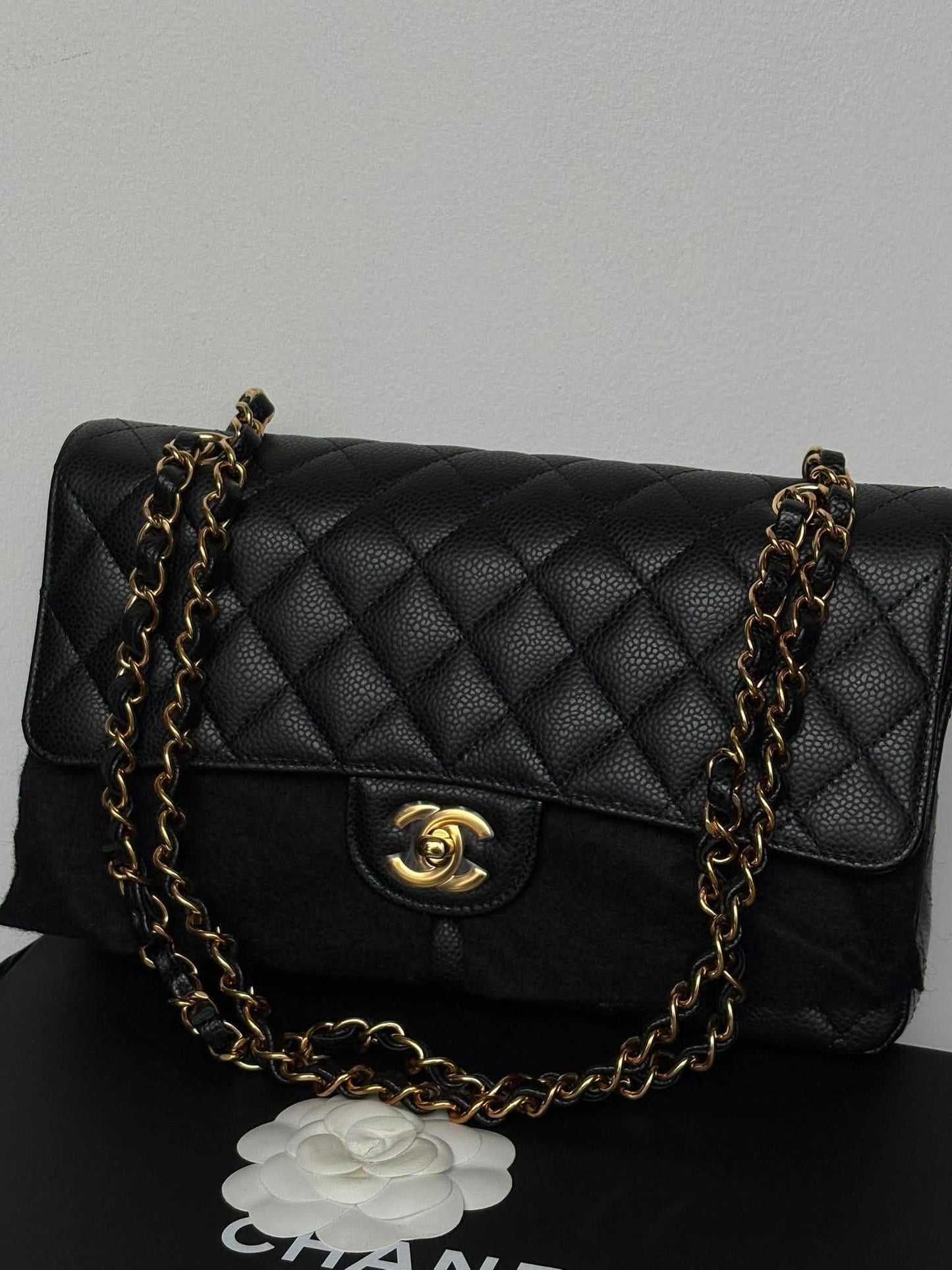 Chanel medium flap ghw micro L2XXAG86 Unused Condition