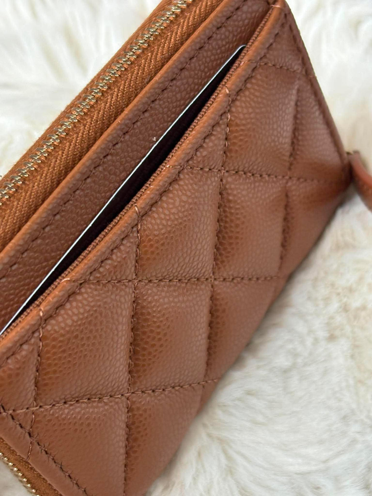 Chanel Compact Zippy Caramel ghw CPN14GP1 caviar