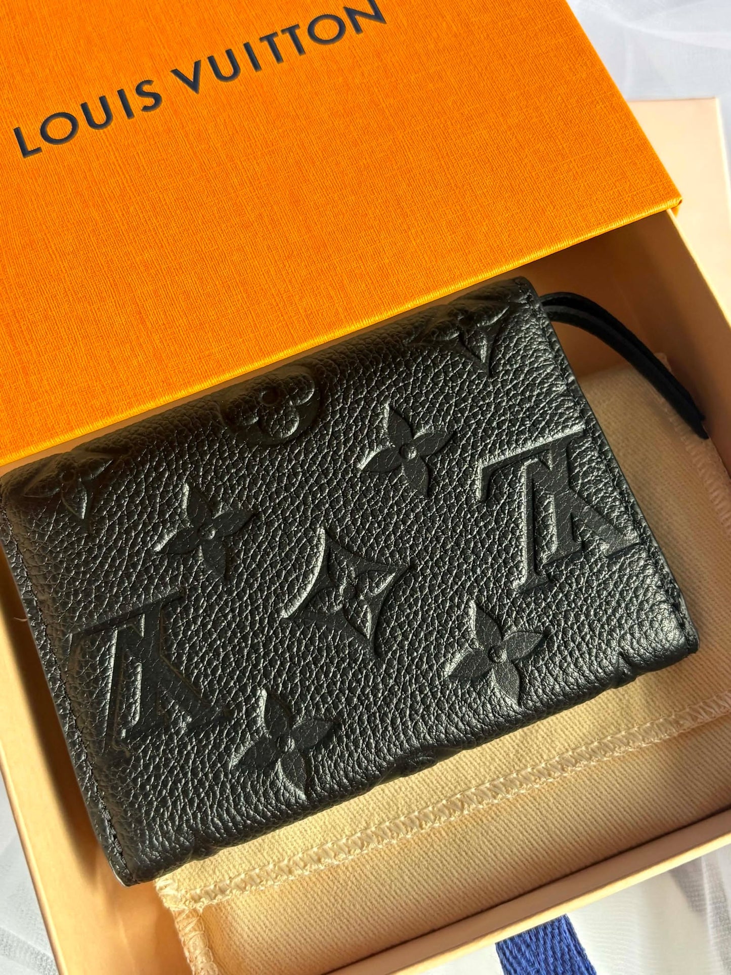 Louis Vuitton rosalie impriente wallet microchipped brandnew