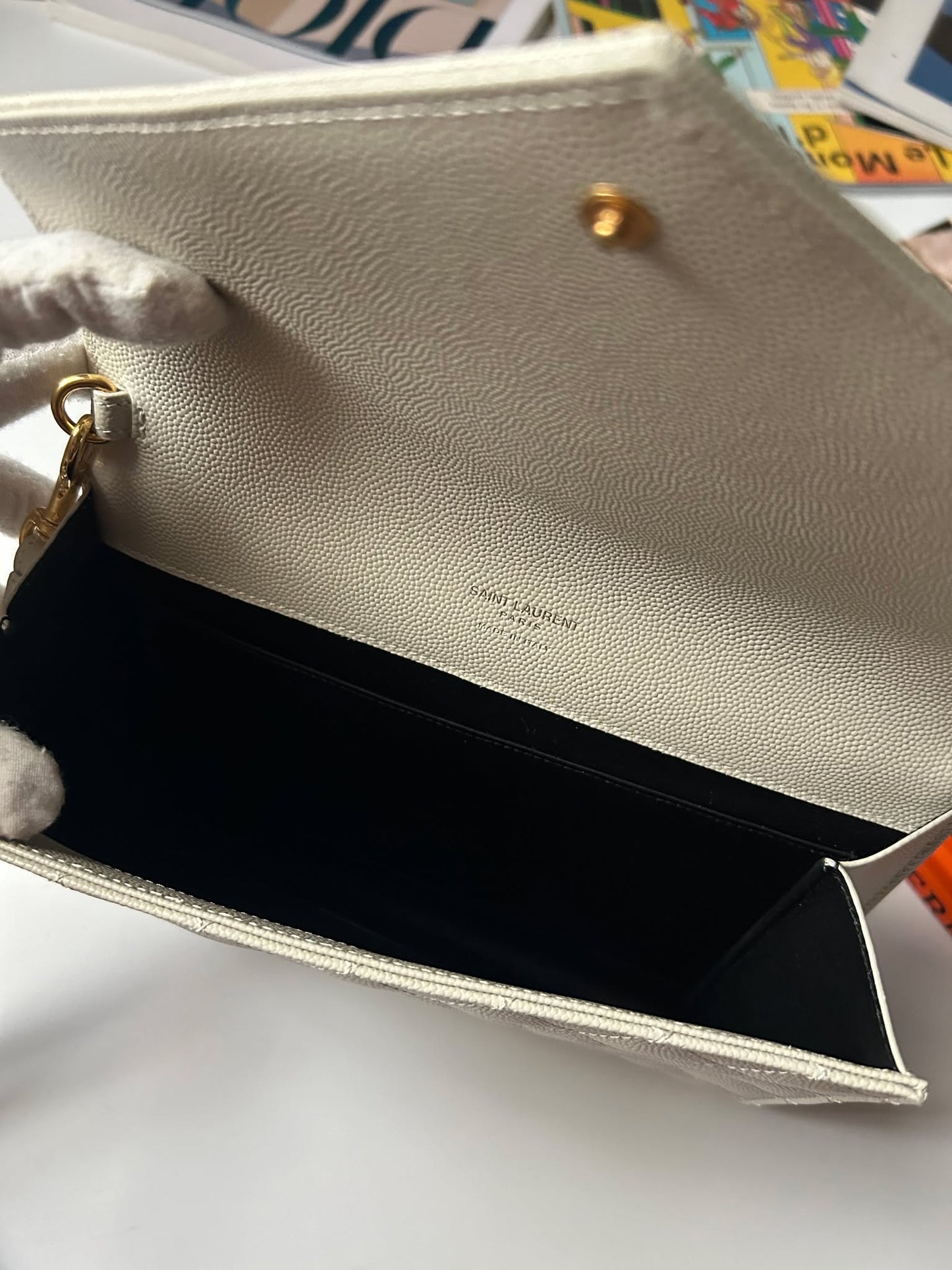 YSL white ghw clutch Brandnew