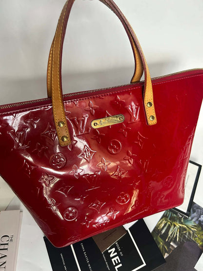 Louis Vuitton bellevue pm vernis red FL1100 rank A
