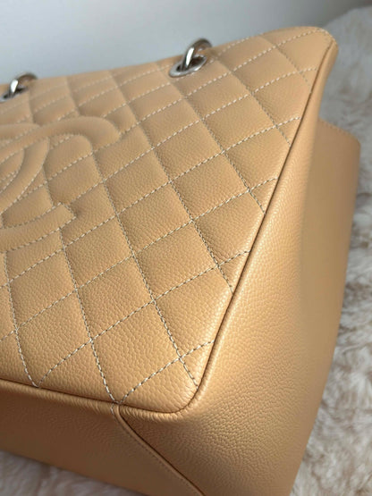 Chanel gst beige 19106870 rank A