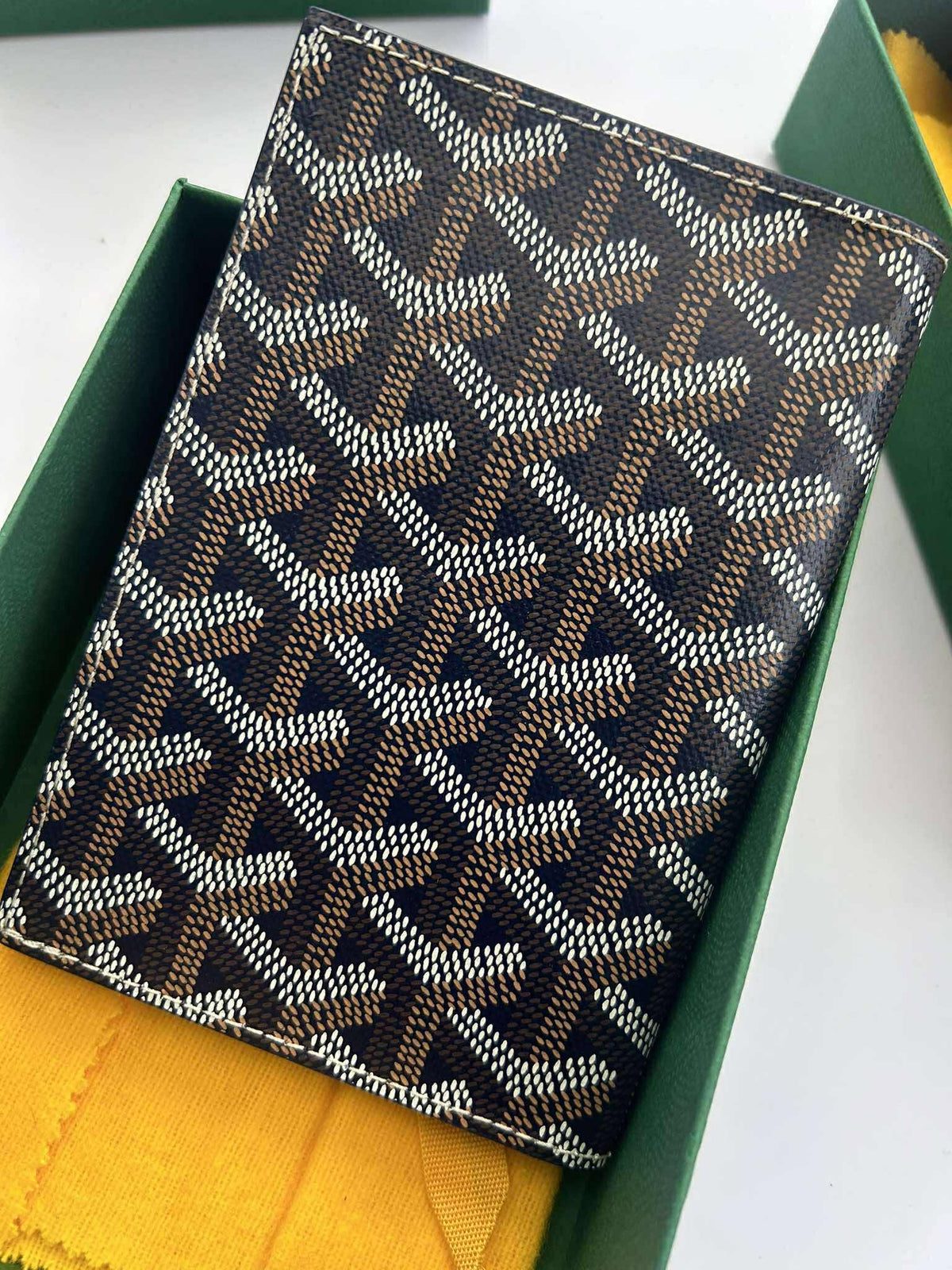 Passport Holder Navy Blue&nbsp;VAE 120241 Brandnew
