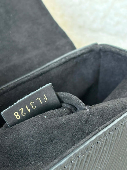 Louis Vuitton&  Twist black epi leather ghw FL3128 Preloved