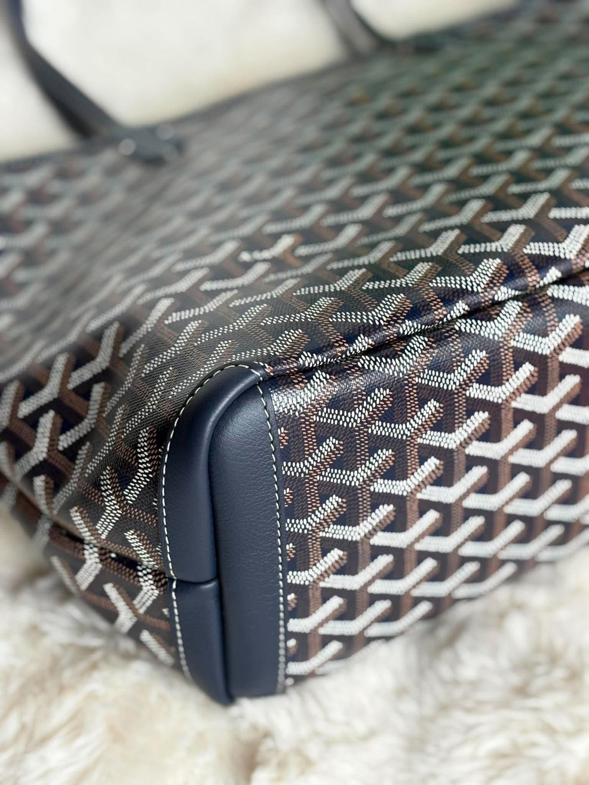 Goyard Pm Artois Navy Blue