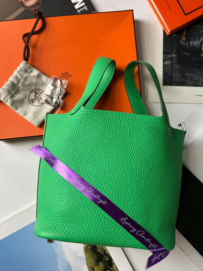 Picotin 18 green phw stamp B FM 006 PM brand new