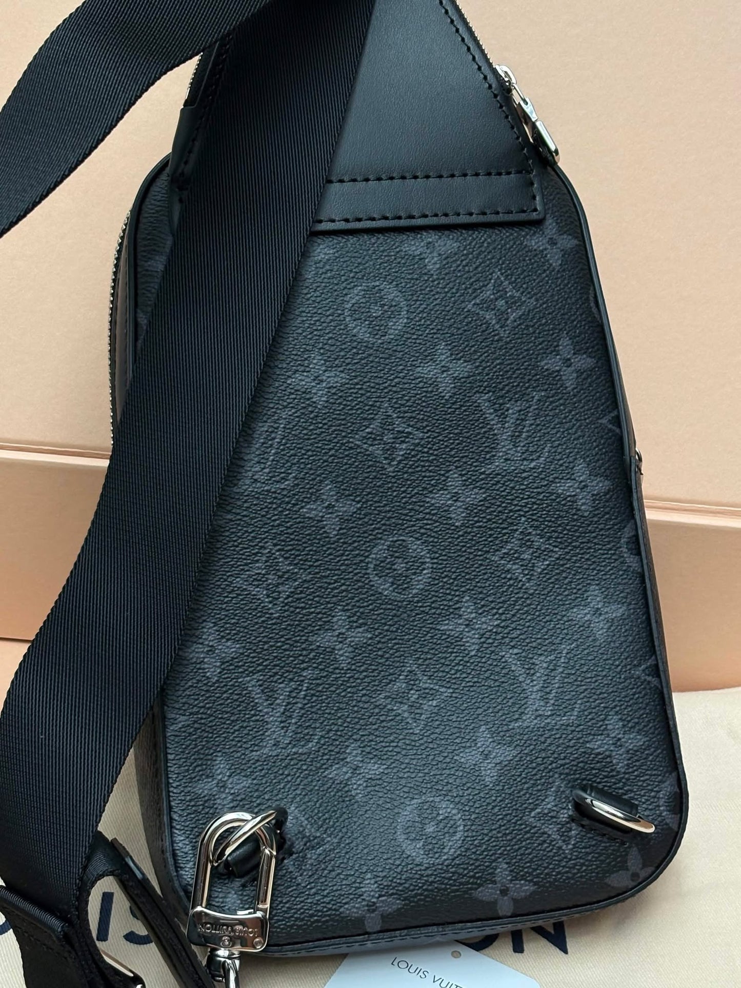 Louis Vuitton Avenue sling pm eclipse Brandnew