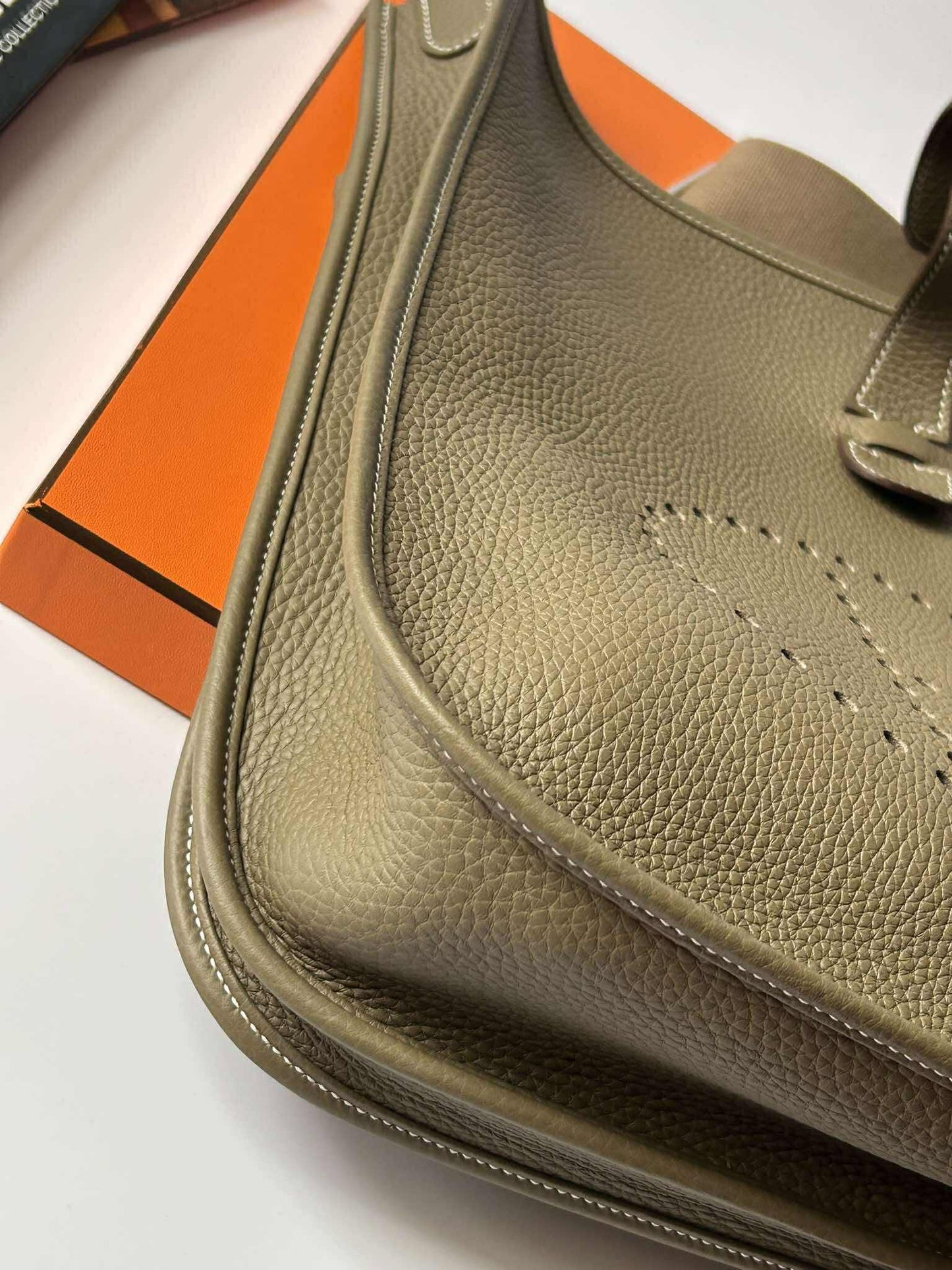 Hermes Evelyn GM eutope phw stamp K brand new