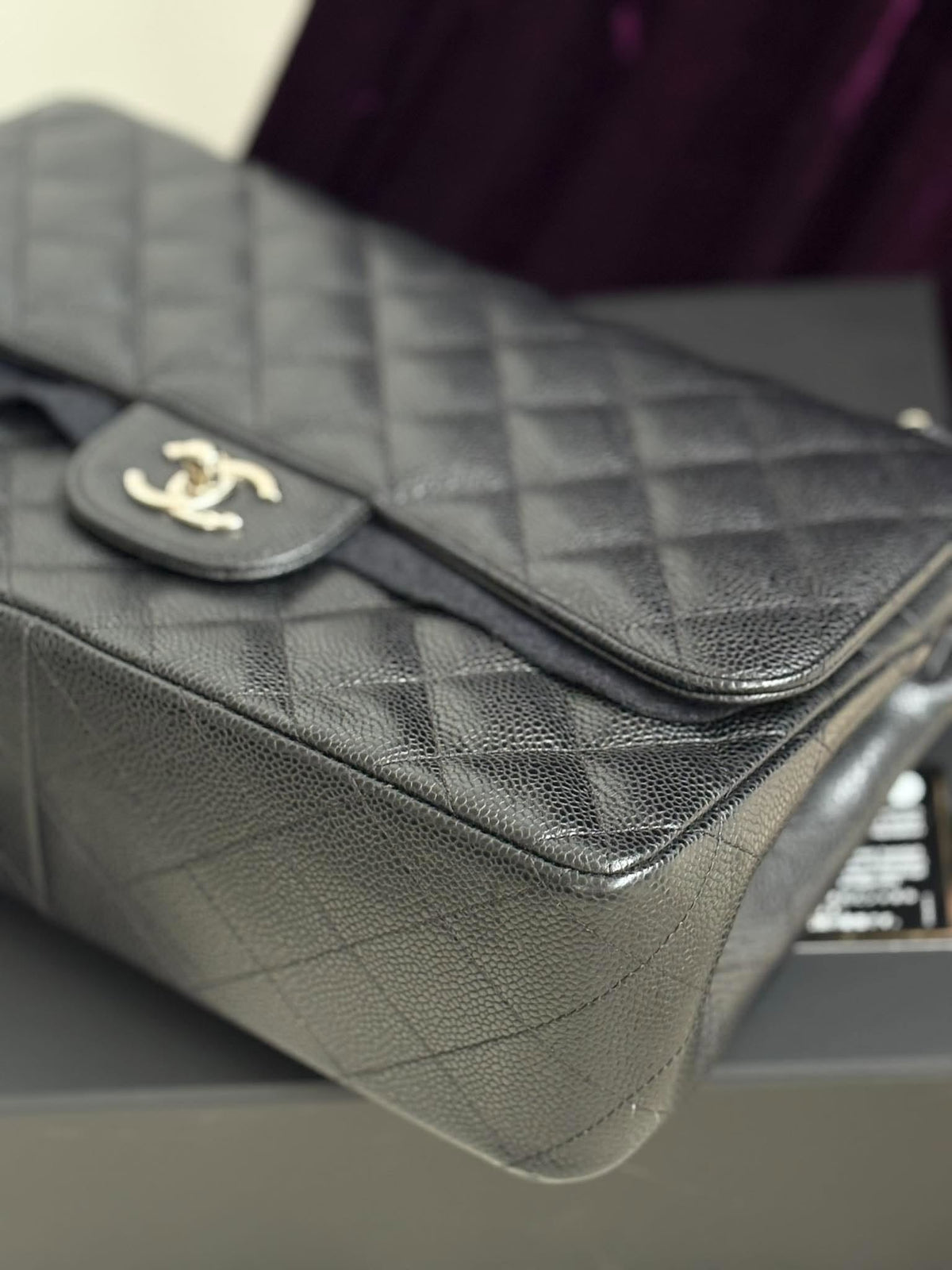 Chanel Jumbo Flap Black Caviar Shw Series 21624403