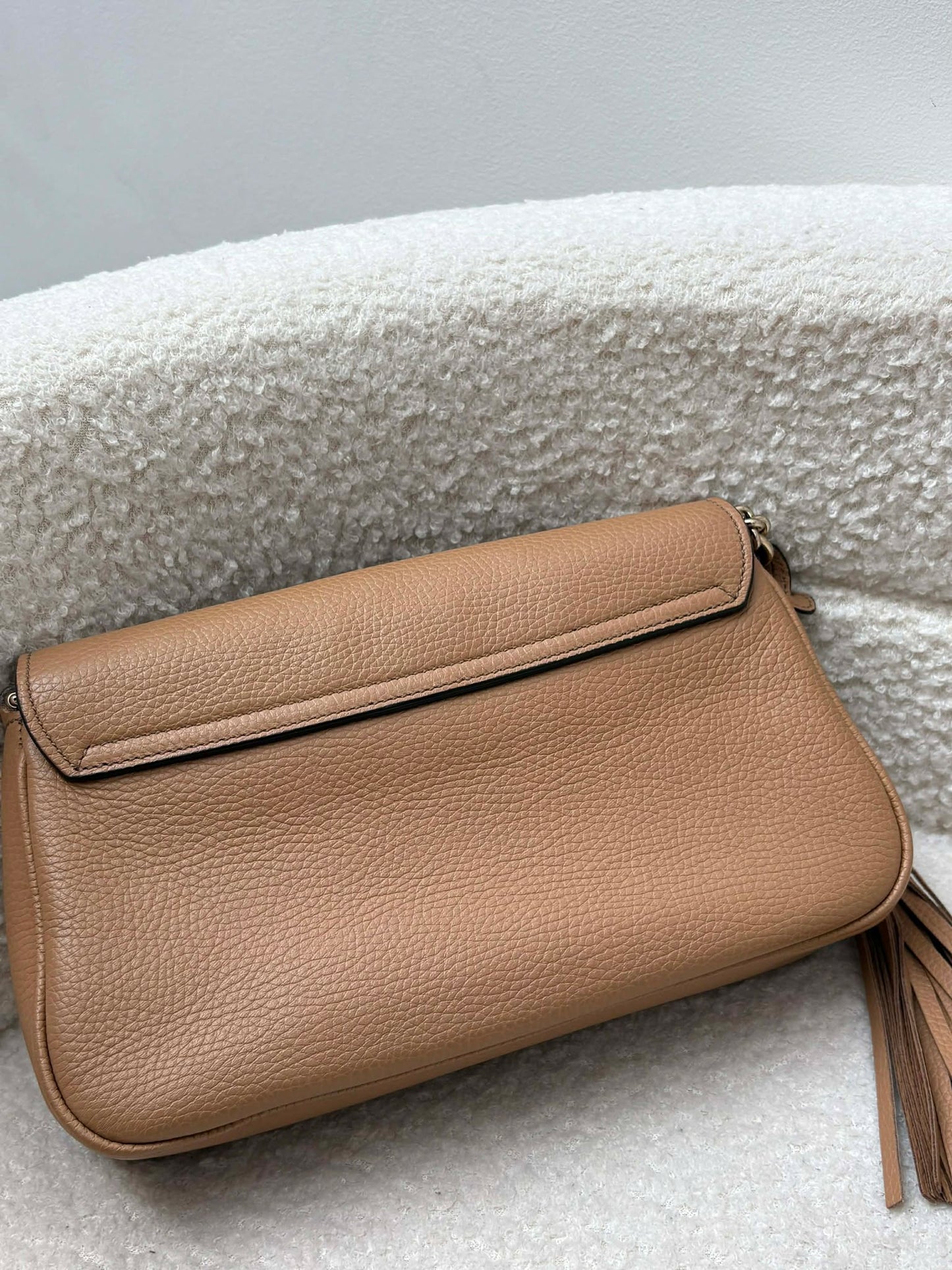 Gucci soho sling bag beige Brandnew