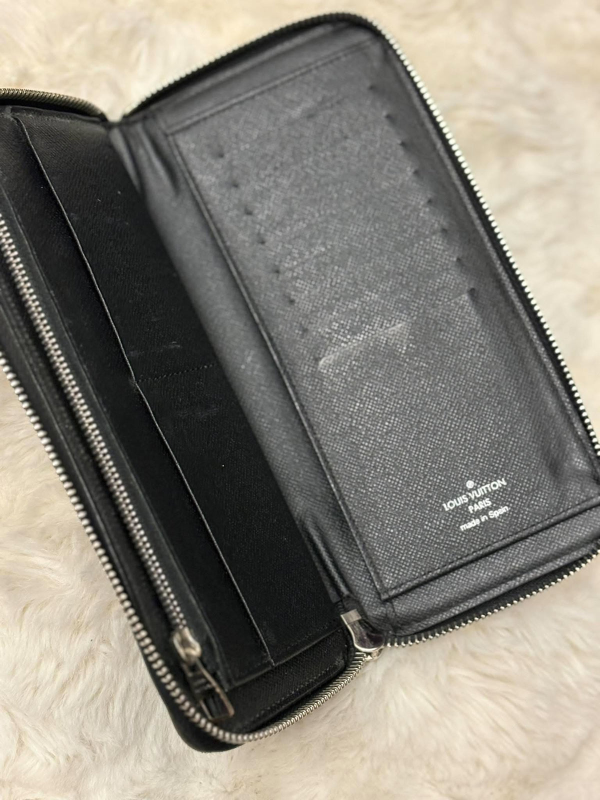 Louis Vuitton Damier Graphite Zippy Wallet LA2196 rank AB