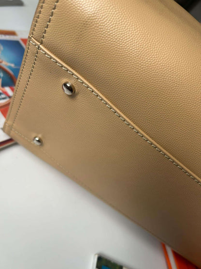 Deauvill large tote&nbsp;beige rank A authenticity card 25439386